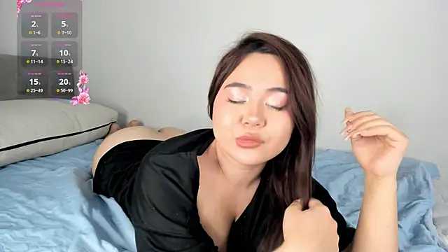 Mia Carmin online show from March 28, 4:45 am