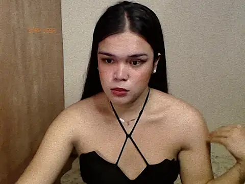 Snapshot of stripyapril chatting on June 2, 9:33 am stripyapril online show from June 2, 9:33 am