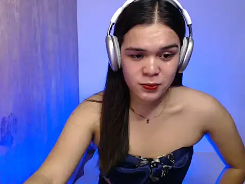 stripyapril online show from June 27, 12:22 pm
