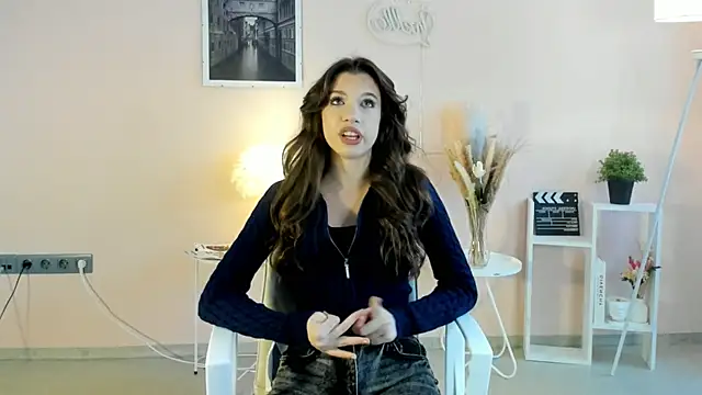 SherronRegler online show from December 21, 6:09 am