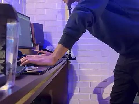 Nya Velvet online show from December 13, 9:53 pm