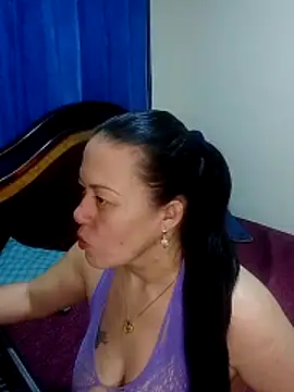 sandygomez online show from May 10, 6:51 am