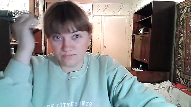 swett girll online show from April 4, 6:05 pm