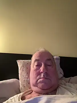 csikar online show from April 16, 4:02 am