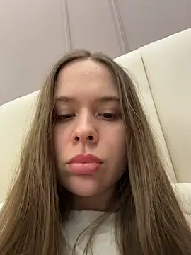 Nicole Loving online show from December 13, 9:31 pm