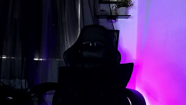 Snapshot of kota_cullenn chatting on February 12, 5:52 pm kota cullenn online show from February 12, 5:52 pm