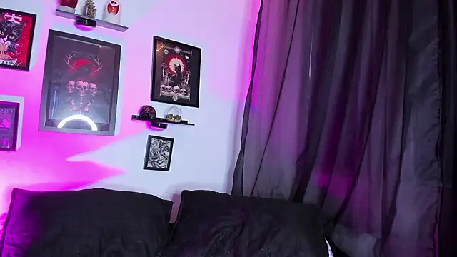 Snapshot of kota_cullenn chatting on February 19, 10:50 pm kota cullenn online show from February 19, 10:50 pm