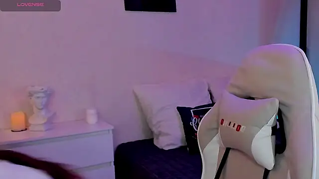  Valleria  online show from January 16, 2:21 pm