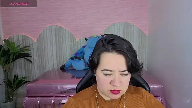 samythomas t online show from February 27, 7:36 pm