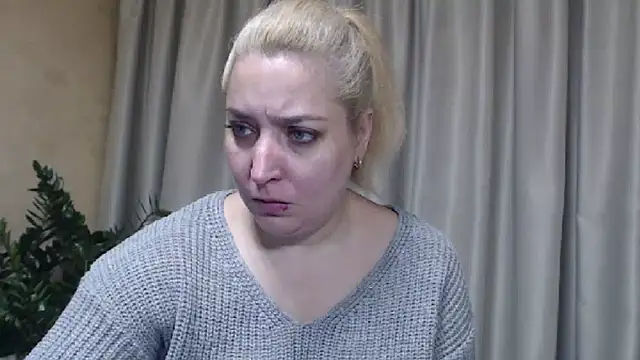 sweetpussy13 online show from November 6, 7:20 am