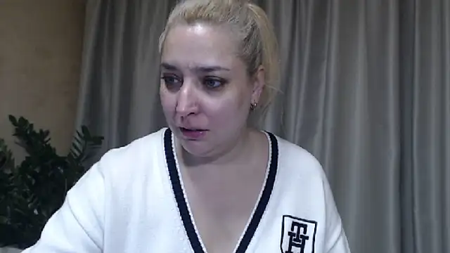 sweetpussy13 online show from November 22, 8:46 am