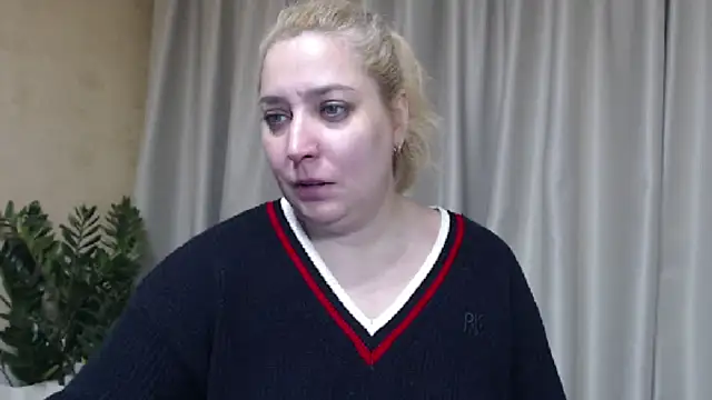 sweetpussy13 online show from March 25, 6:52 am