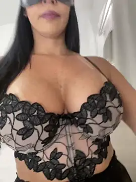 Snapshot of Anna2026_ chatting on August 2, 5:11 pm Anna2026 online show from August 2, 5:11 pm