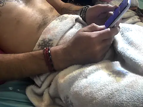 Snapshot of jordanOvando chatting on February 8, 9:34 am jordanOvando online show from February 8, 9:34 am