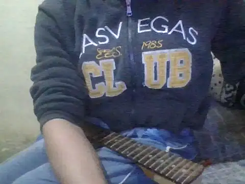 Snapshot of LolilolsAdj chatting on February 1, 4:11 am LolilolsAdj online show from February 1, 4:11 am