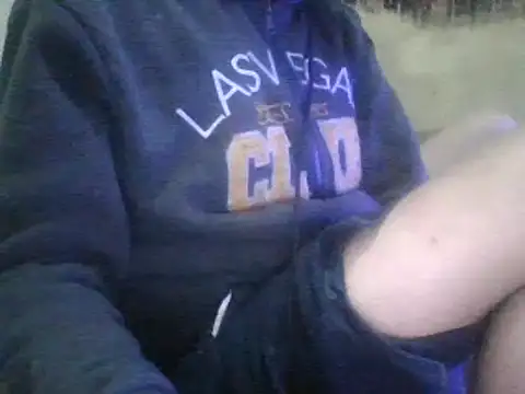 Snapshot of LolilolsAdj chatting on March 2, 7:15 am LolilolsAdj online show from March 2, 7:15 am