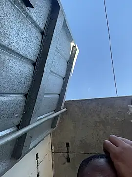 Thirdleg109 online show from March 11, 7:14 am