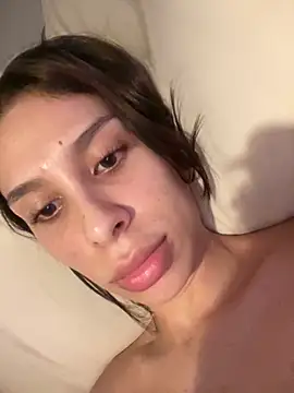 Snapshot of Jedelinne chatting on February 23, 8:28 pm Jedelinne online show from February 23, 8:28 pm