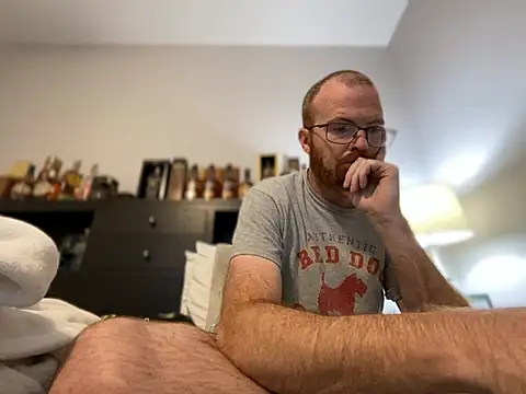 Snapshot of gingerginger111 chatting on July 20, 1:24 pm gingerginger111 online show from July 20, 1:24 pm