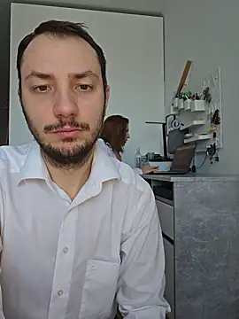 Lovebackground online show from January 16, 11:03 am