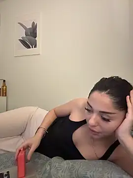 SilkyMira online show from February 13, 6:15 pm