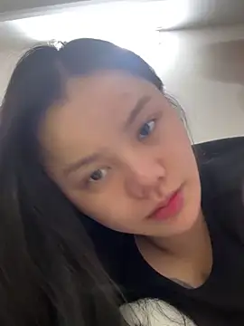 leo-kitty online show from December 18, 10:32 am