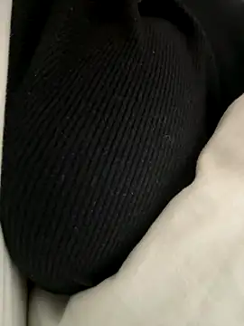 leo-kitty online show from December 18, 10:38 pm