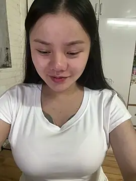 leo-kitty online show from April 14, 2:56 pm