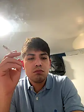 Snapshot of SilvaGF229 chatting on December 19, 4:52 am SilvaGF229 online show from December 19, 4:52 am