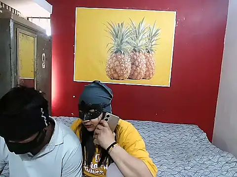 Lovelycouple25 online show from February 5, 6:18 am