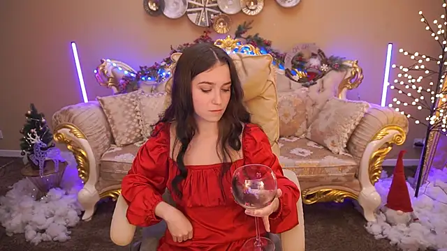 Snapshot of OliviaDesire chatting on December 21, 3:19 pm OliviaDesire online show from December 21, 3:19 pm