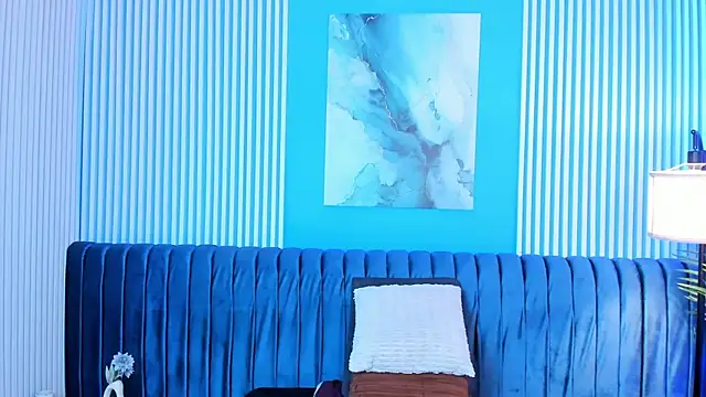 dahianeconnor online show from March 13, 11:50 am