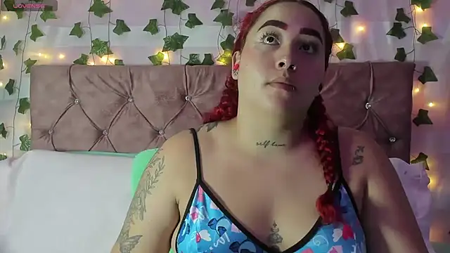 Ayla-marttinez online show from April 2, 1:03 am