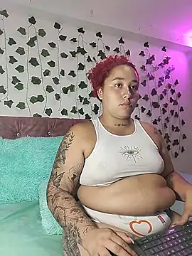 Snapshot of Ayla-marttinez chatting on July 6, 11:40 pm Ayla-marttinez online show from July 6, 11:40 pm