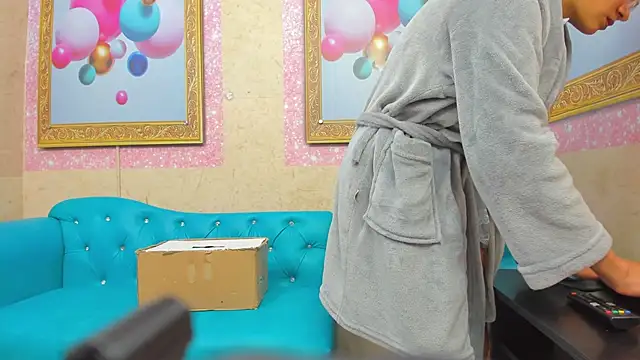 Jadde Greyy  online show from February 19, 3:24 am