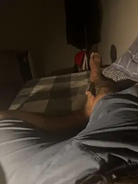 Snapshot of Night_outcam chatting on February 16, 8:05 pm Night outcam online show from February 16, 8:05 pm