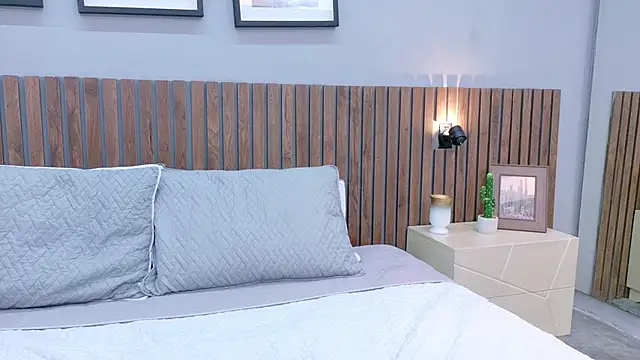 Mia Bellefort online show from March 14, 9:09 pm