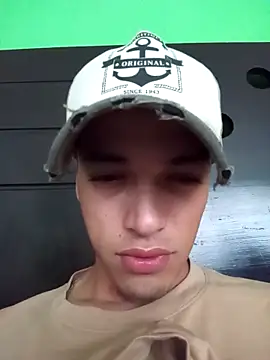 Snapshot of webbblack chatting on December 13, 7:53 pm webbblack online show from December 13, 7:53 pm