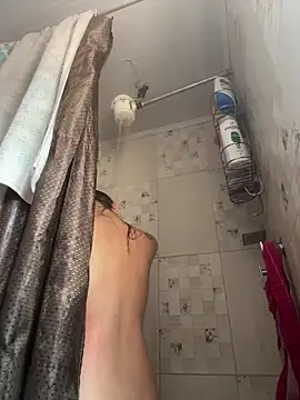 Snapshot of miia_rose_ chatting on April 1, 3:42 pm miia rose online show from April 1, 3:42 pm