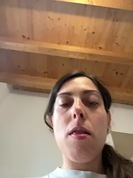 YourSlutQueen online show from May 11, 9:48 am