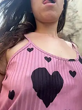 Snapshot of YourSlutQueen chatting on July 1, 4:36 am YourSlutQueen online show from July 1, 4:36 am