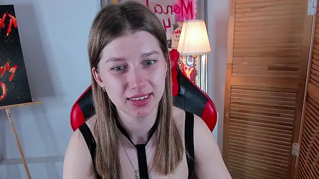 Snapshot of katymeaw chatting on April 15, 1:34 am katymeaw online show from April 15, 1:34 am