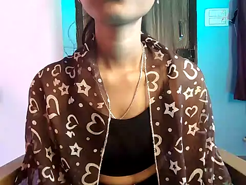 Maira 00 online show from December 17, 9:15 am