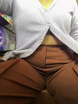 Snapshot of cute_mahi001 chatting on July 2, 3:34 am cute mahi001 online show from July 2, 3:34 am
