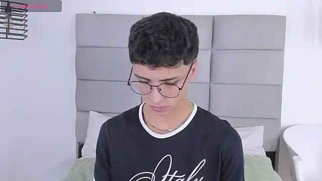 JoshClaarktt online show from March 18, 4:04 am