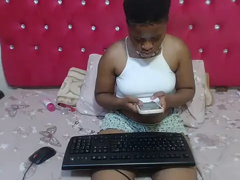 Snapshot of Barbie_Kay chatting on December 15, 2:16 am Barbie Kay online show from December 15, 2:16 am