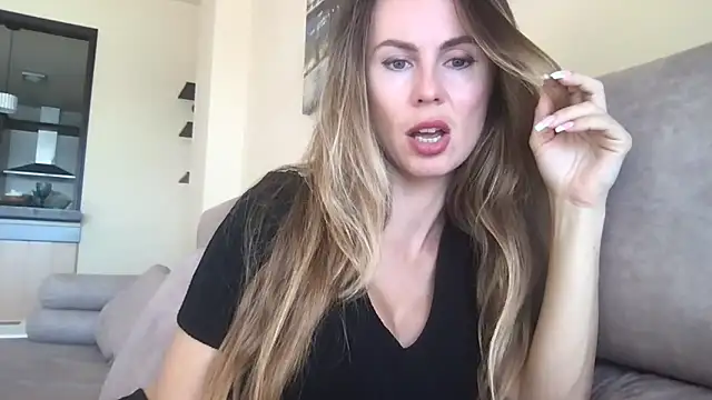 LeMilf online show from December 22, 11:40 am