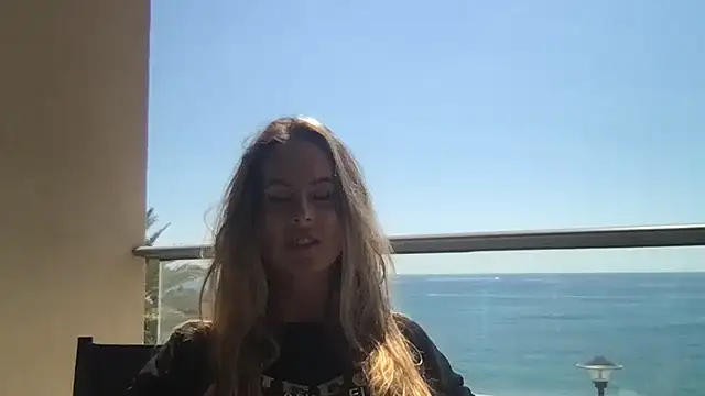 LeMilf online show from March 25, 12:00 pm