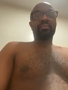 Snapshot of MrUnintentional chatting on December 19, 5:58 am MrUnintentional online show from December 19, 5:58 am