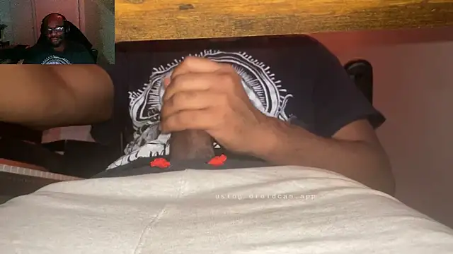 Snapshot of MrUnintentional chatting on February 27, 8:58 am MrUnintentional online show from February 27, 8:58 am